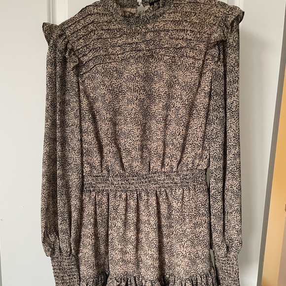 Gorgeous Black and Tan Dynamite dress - Picture 1 of 4